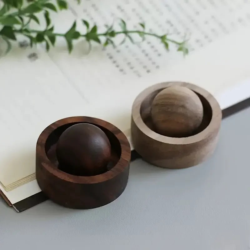 Natural Wooden Spherical Diffusers incense burner Ideal for Bedroom Car Decor Bedroom Fragrance Essential Oil Diffuser